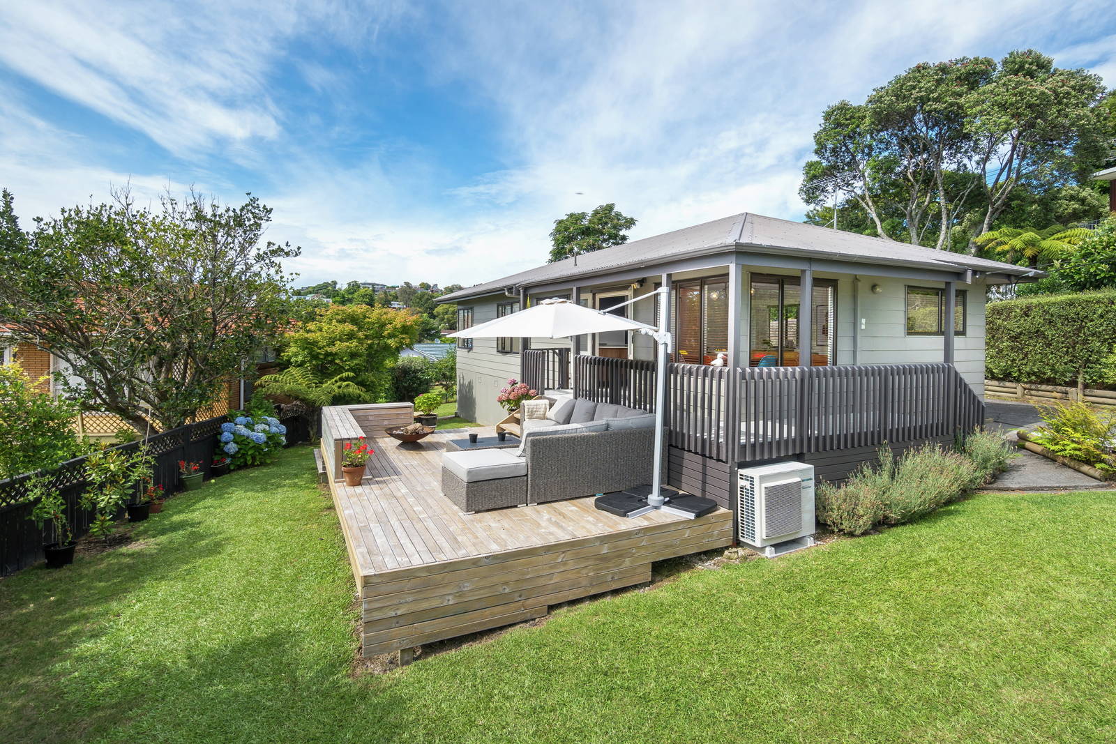 82 Glenvar Rd, Torbay 3 Bed House For Sale