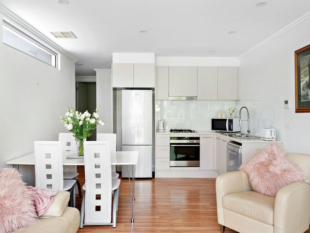 10/19 Hindmarsh Terrace Lightsview