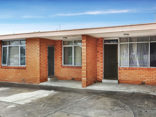 3-4/1802 Dandenong Road Clayton