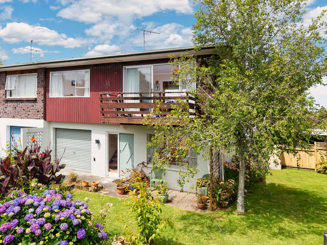 2/15 Preston Avenue Mount Albert