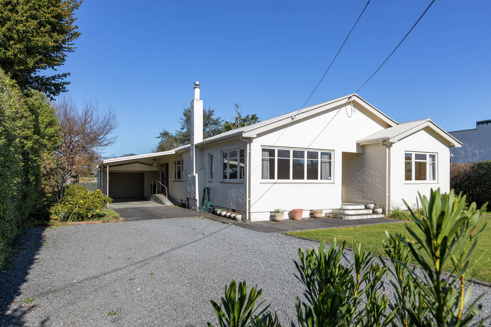 70 Park Road, Carterton 3 Bed House Private Treaty