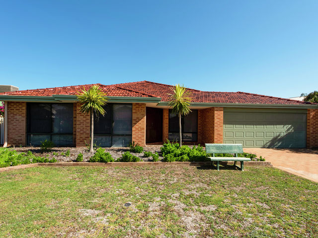 5 Cariati Close Secret Harbour