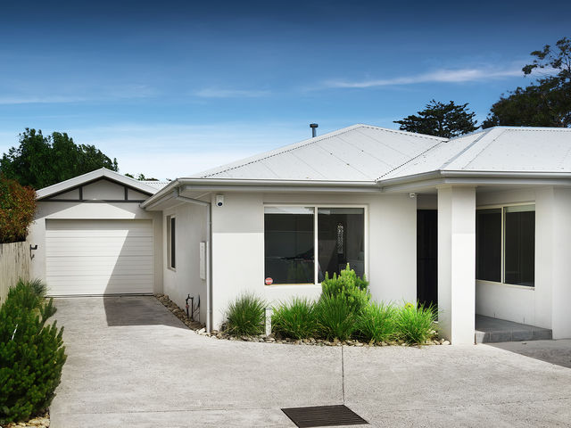 2/1 Richardson Street Hughesdale