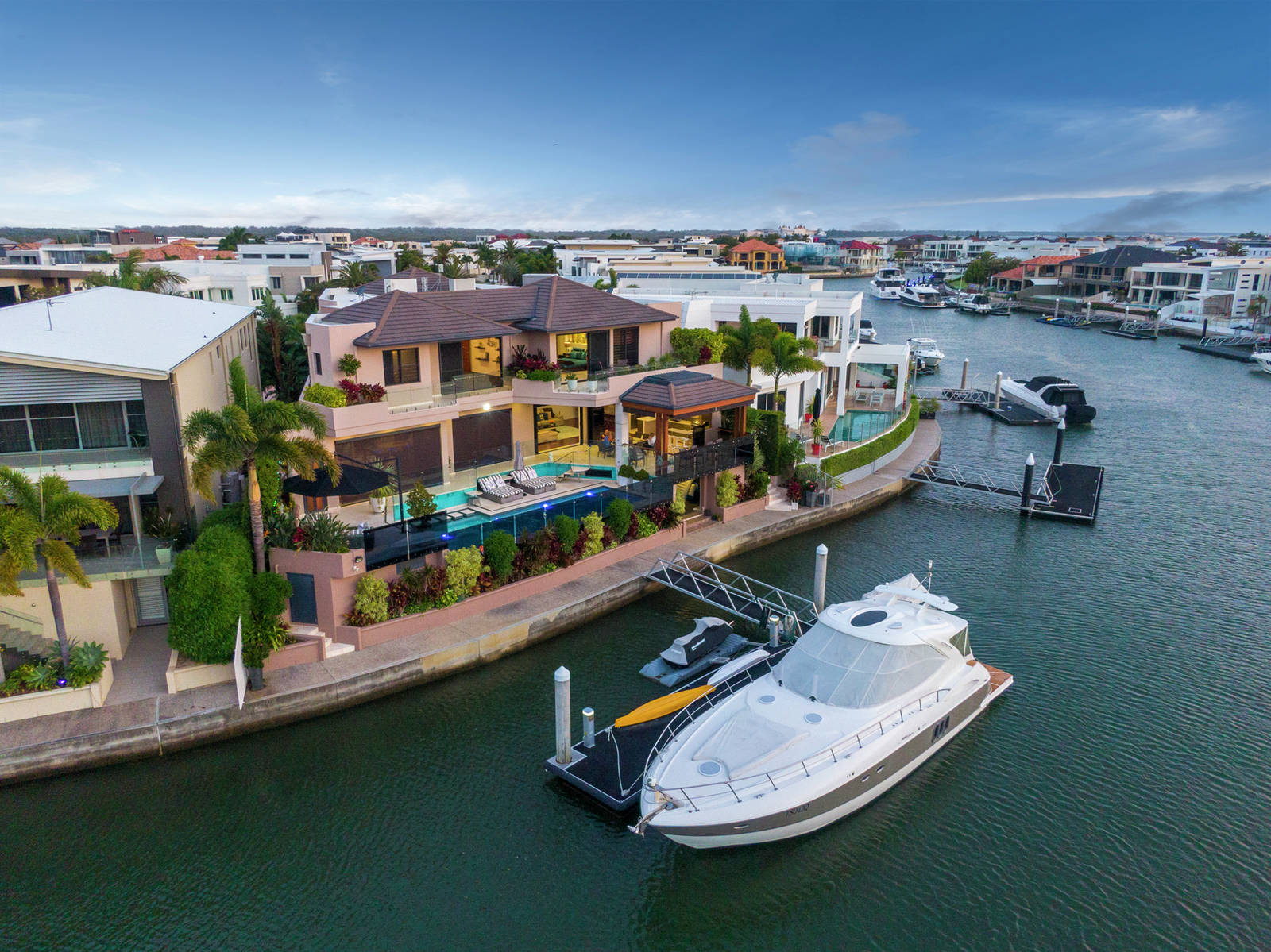 88 Royal Albert Crescent, Sovereign Islands