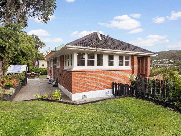 95 Sunshine Avenue Karori