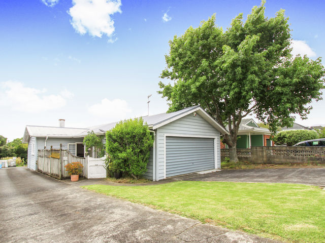 78 Long Drive St Heliers