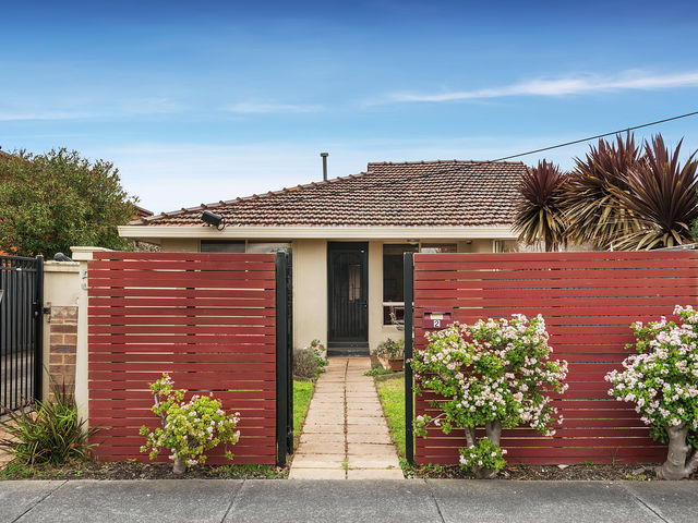 2/5 Burns Avenue Clayton South