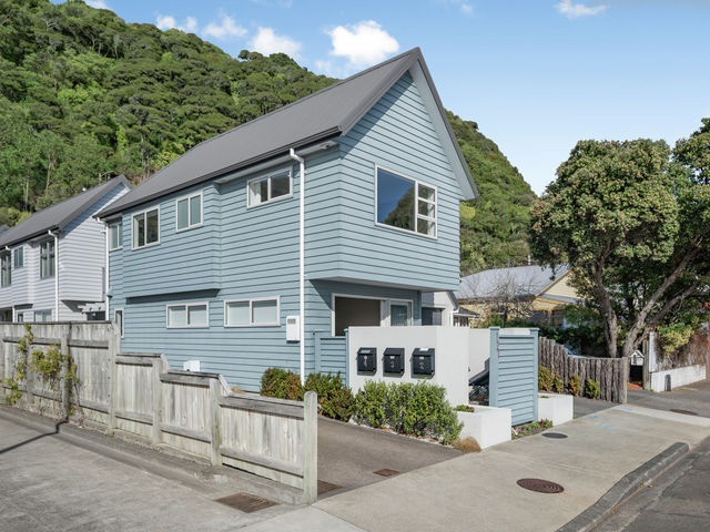 1/121 Muritai Road Eastbourne