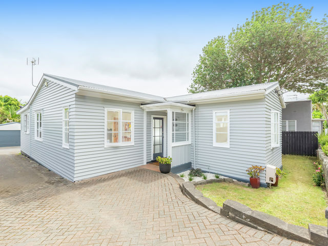 14 Leone Terrace Mount Albert