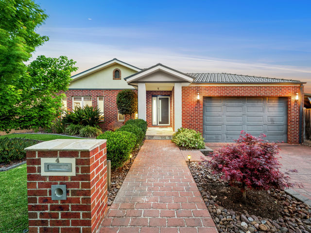 4 Kitchin Road South Morang