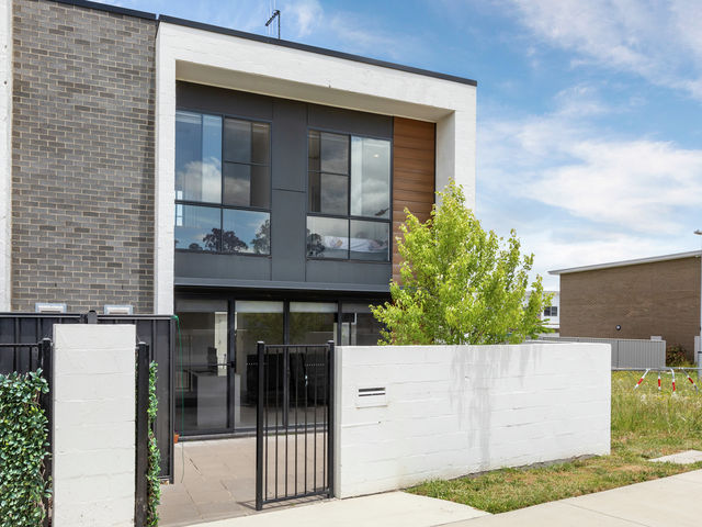10 Bernard Heinze Avenue Moncrieff