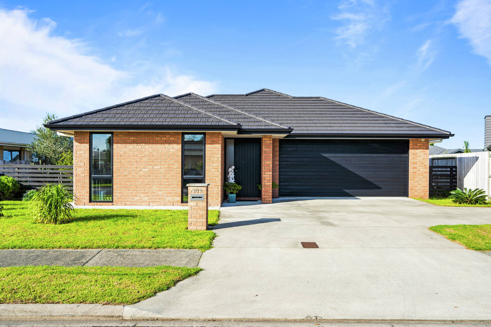 381 One Tree Point Road, One Tree Point 3 Bed House Sold before Auction