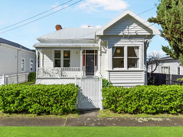 28 Leslie Avenue Sandringham