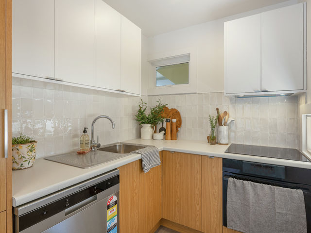 1/4 Claremont Grove Mount Victoria