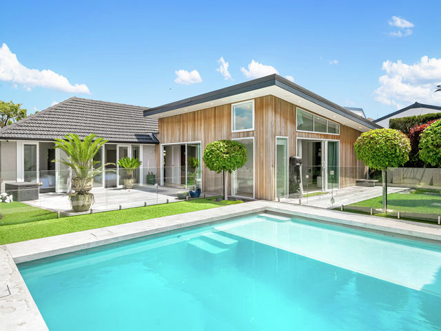 12 Tangaroa Street Point England