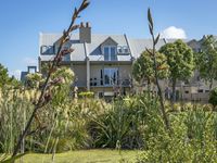 photo property thumbnail