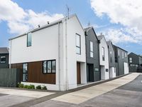 photo property thumbnail