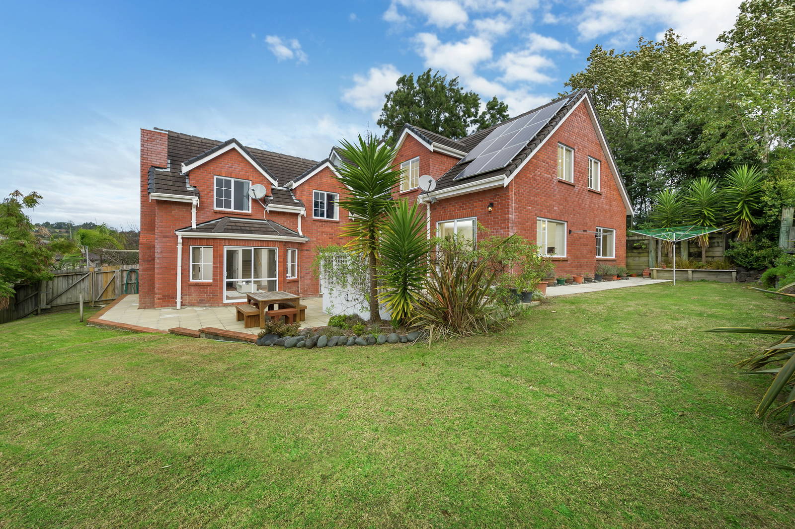 8 Te Wharau Drive, Greenhithe 7 Bed House Price