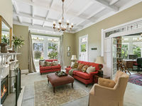 photo property thumbnail