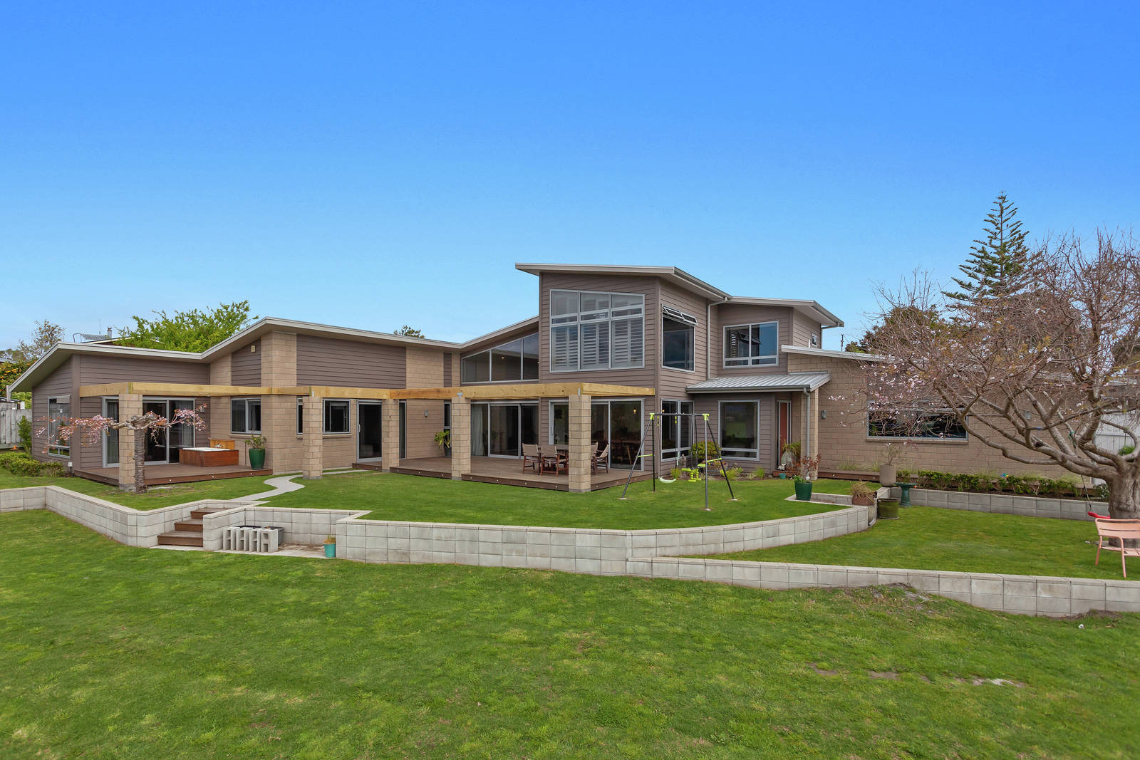 8 Fisher Place, Opotiki 5 Bed House Private Sale