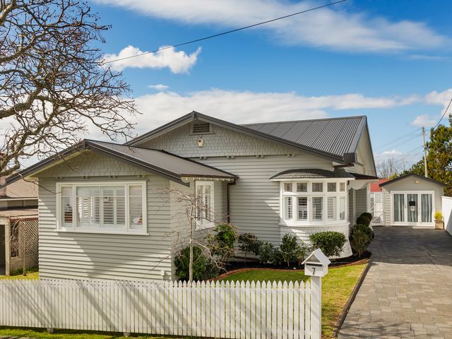 7 Grant Street Mount Albert