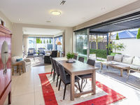 photo property thumbnail