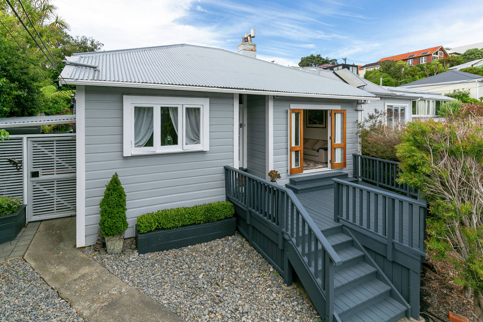 17 Fernhill Terrace, Wadestown 3 Bed House Sale by Tender