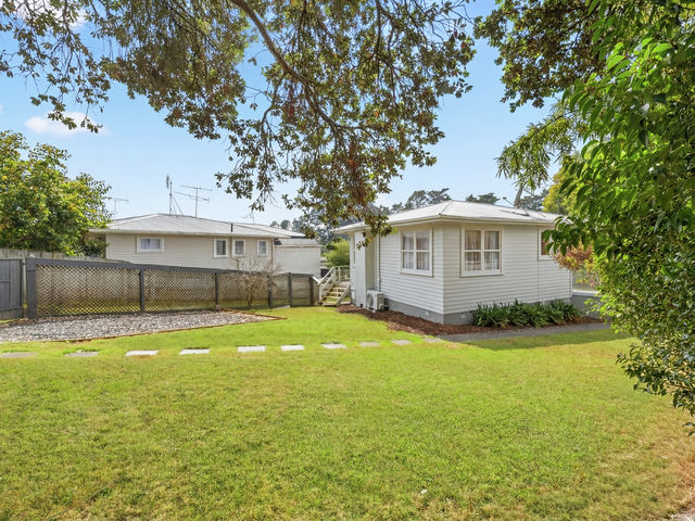 1/82 Ennis Avenue Pakuranga Heights