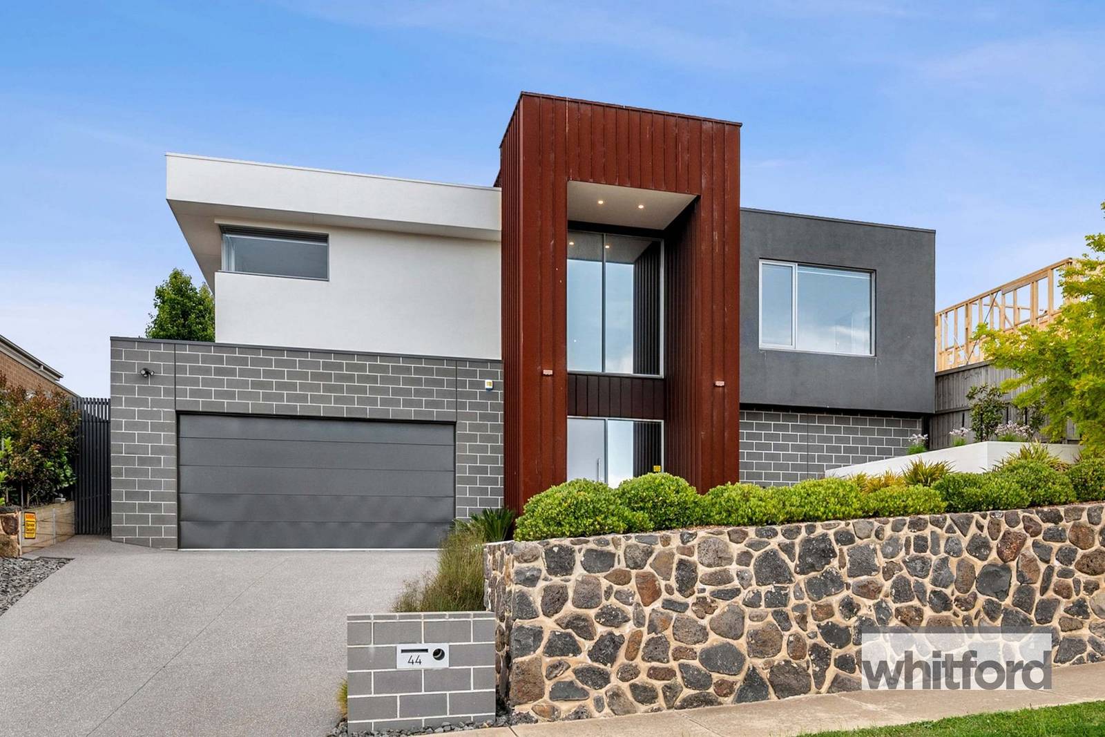 44 Stoneleigh Crescent, Highton 5 Bed House For Sale