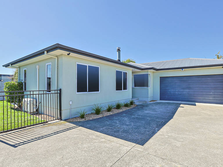 617A Willow Place Akina