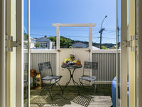 photo property thumbnail