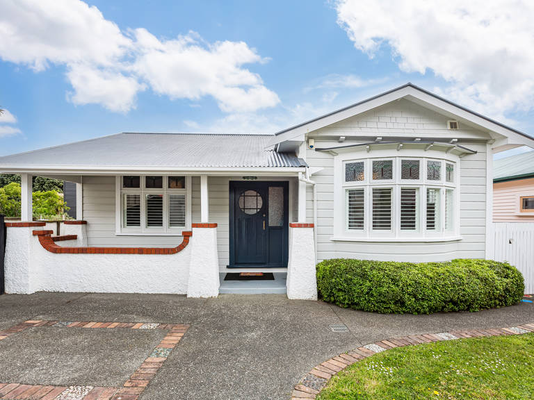 108 Clyde Street Island Bay