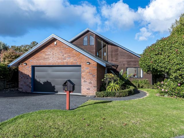 4 Seagrove Road West Harbour