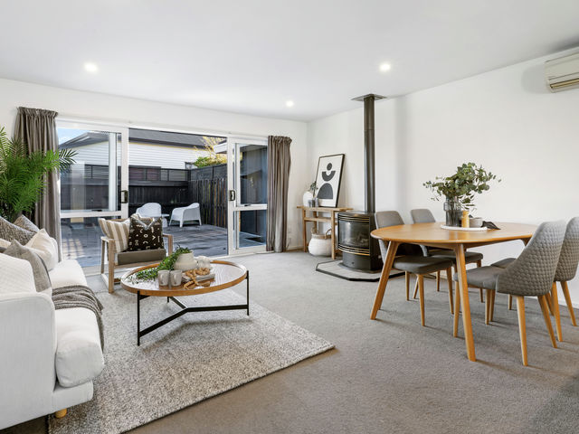 2A Vivian Street Burwood