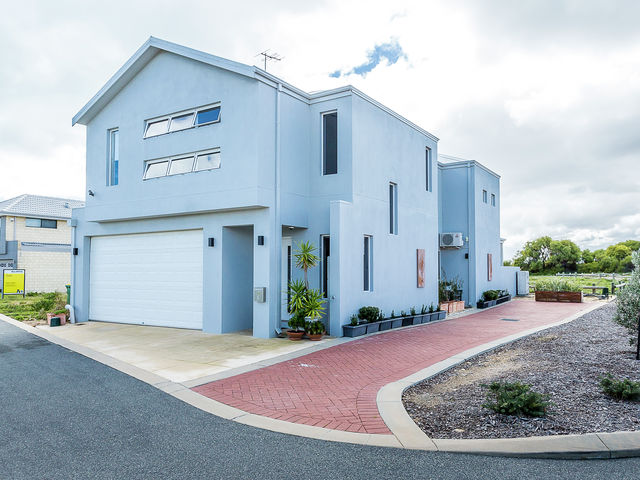 2 Long Beach Rise PORT KENNEDY