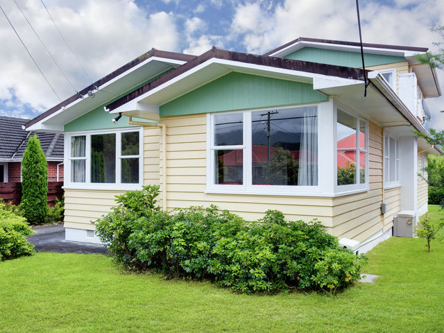 27 Kashmir Avenue Upper Hutt