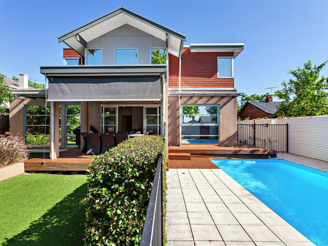 6 Castle Avenue Prospect