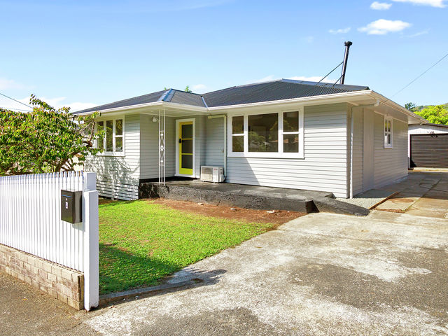 4 Shackleton Grove Stokes Valley