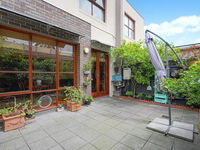 photo property thumbnail