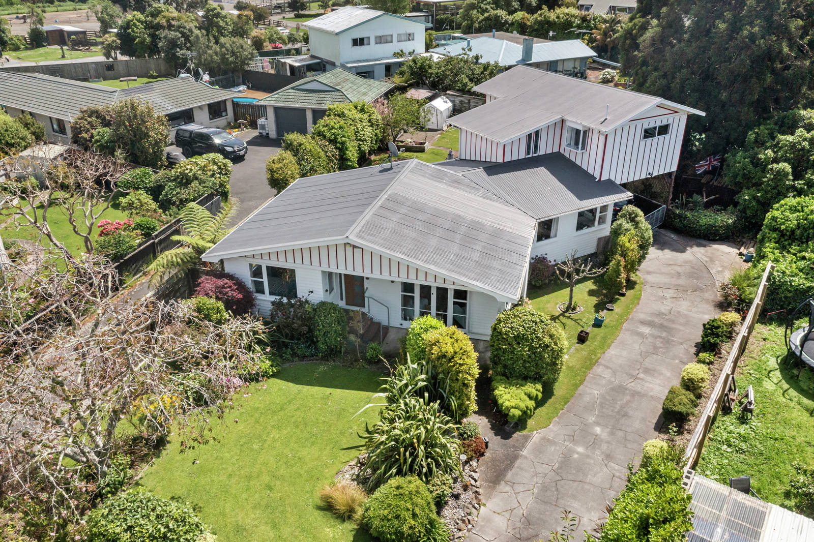 3 Nimmo Avenue West, Waikanae 3 Bed House Private Sale