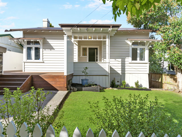 6 Lyon Avenue Mount Albert