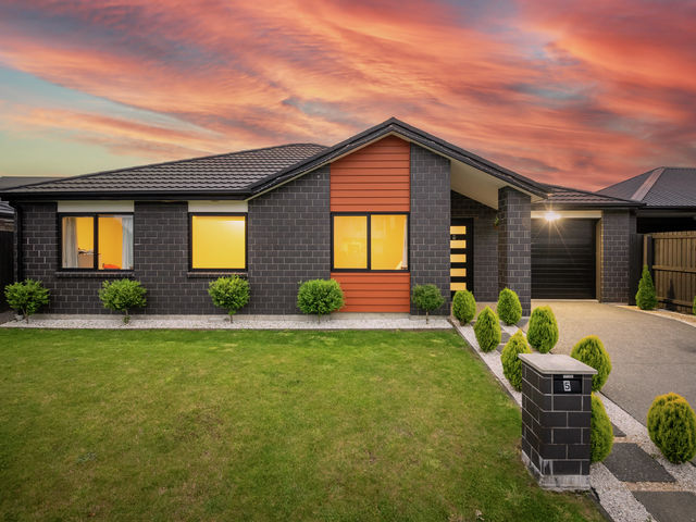 5 Miromiro Street Broomfield