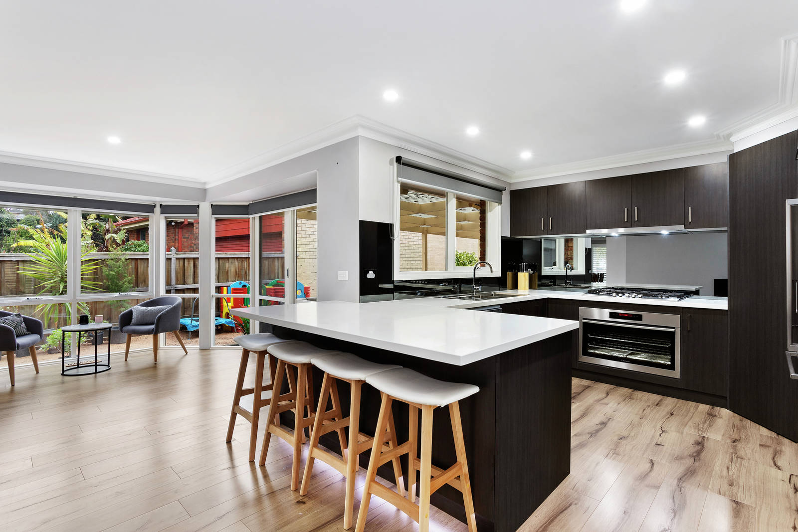 5 Dobell Place, Mooroolbark 4 Bed House For Sale