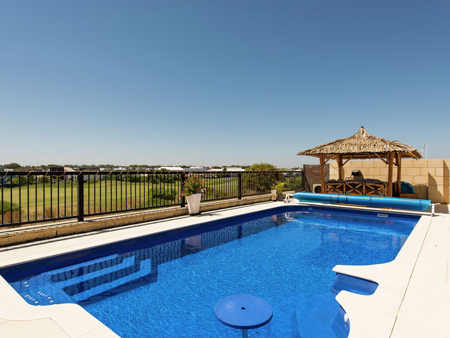 53 Holloways Ridge Secret Harbour