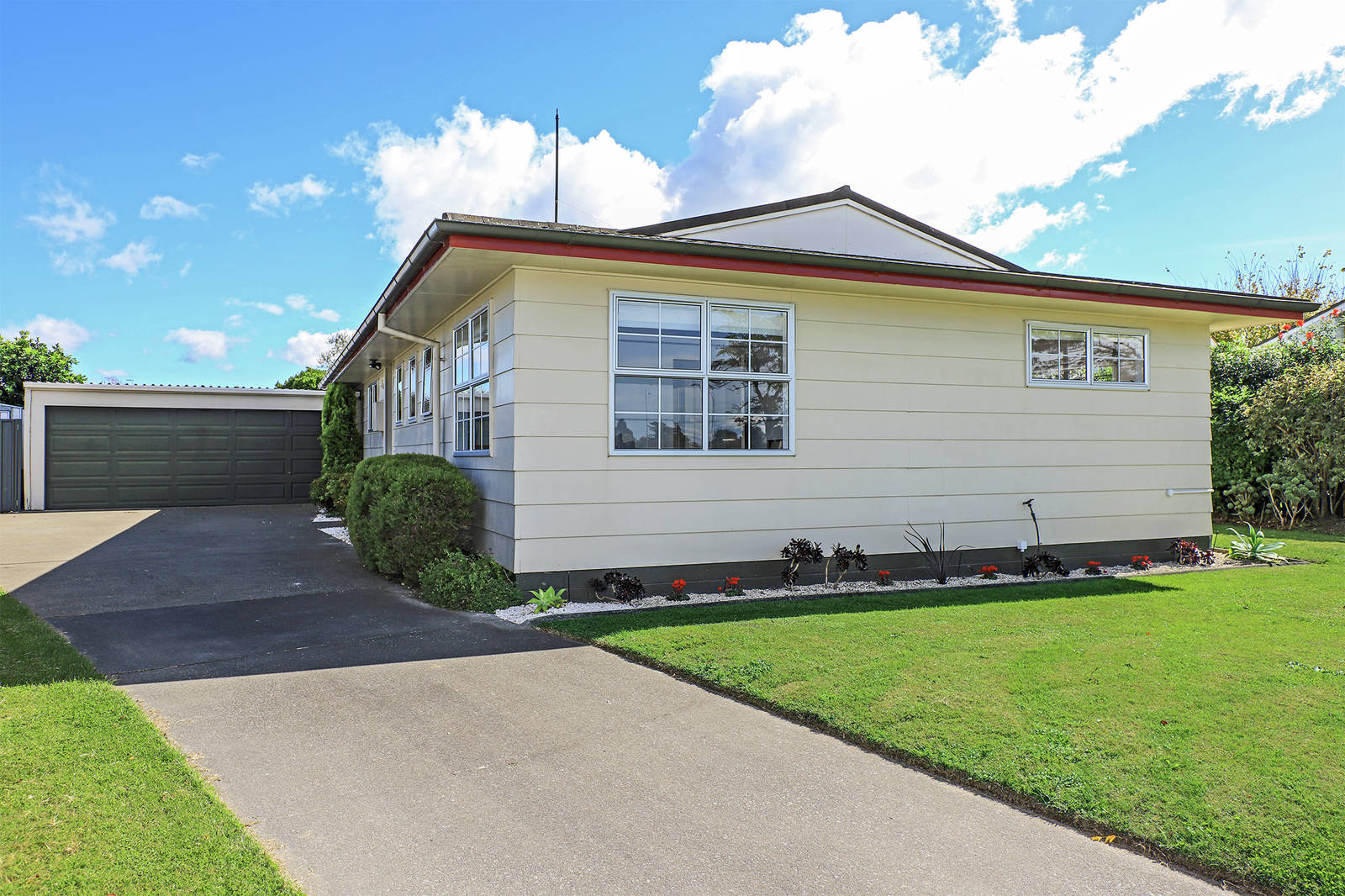 39 Westminster Avenue, Tamatea, Napier 3 Bed House Negotiation