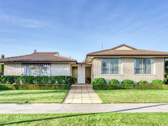 15 Mulberry Place Redwood