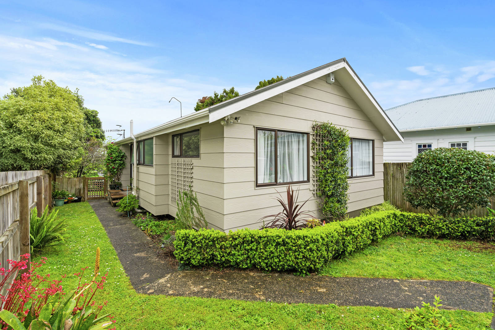 1/13A Lupton Avenue, Kensington 3 Bed House Private Sale