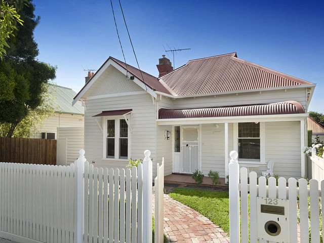 1/123 Atherton Road Oakleigh