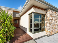 photo property thumbnail