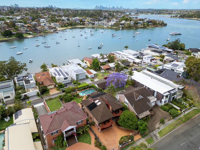 72 Pellisier Road Putney